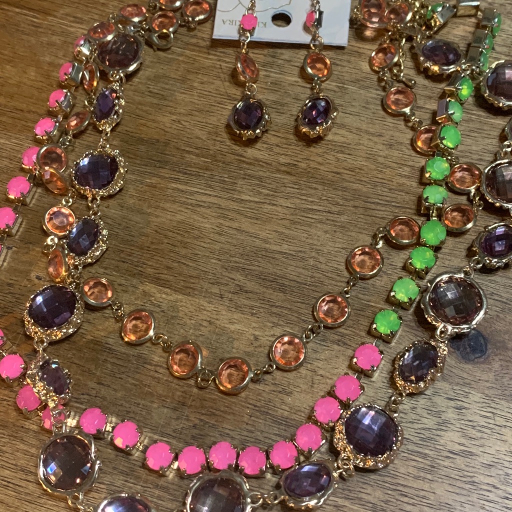 Women's Necklace Set